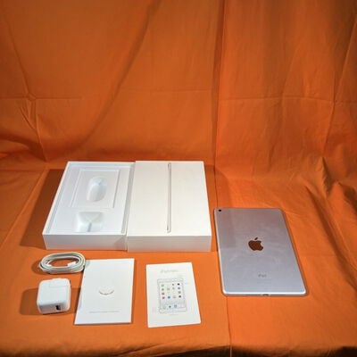 【なんば店】中古  Apple iPad mini4 Wi-Fi 128GB シルバー MK9P2J/A 129362 