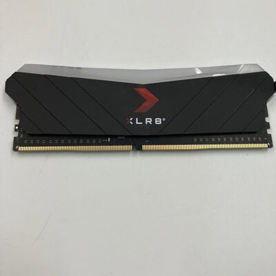 【なんば店】中古  PC4-25600 8GB デスクトップ用(DDR4-3200) 140727 