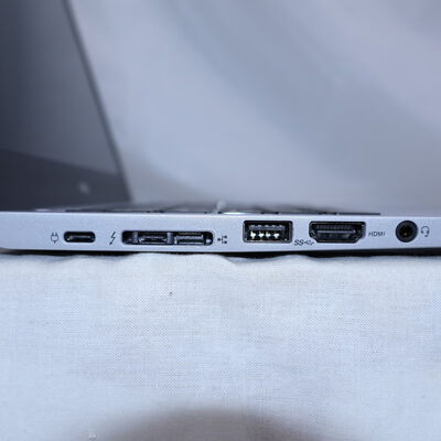 【通販センター】中古  【ジャンク品/保証無/返品質問不可】NEC VersaPro タイプVB　PC-VKM17BZC3 (Core i5 8350U/8GB/SSD256GB/-/オンボード/12.5ｲﾝﾁ/1366x768/Wi-Fi/WEBCAM/-) 176661 