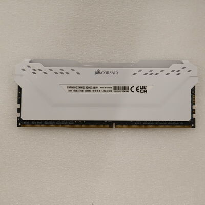 【通販センター】中古  PC4-25600 8GB デスクトップ用(DDR4-3200) 140727 
