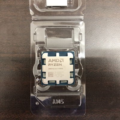 【福山ココローズ店】中古  AMD Ryzen 7 9700X (AM5/3.8GHz/40M/C8/T16/65W) 169022 