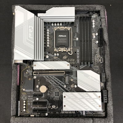 【長野稲里店】中古  ASRock Z890 Pro RS WiFi (Z890 1851 ATX DDR5) 172169 