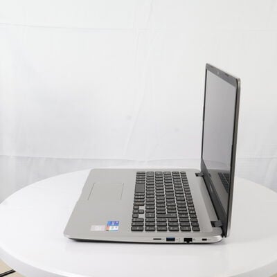 【通販センター】中古  THIRDWAVE DX-T7(Intel Core i7 1165G7/16GB/SSD500GB/なし/オンボード/15.6/1920x1080/Wi-Fi/W11H64 MAR) 185289 