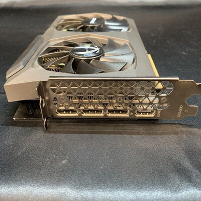 【横浜駅前店】中古  ZOTAC GAMING GeForce RTX 3070 Twin Edge ZT-A30700E-10P (RTX3070 8G) 143903 