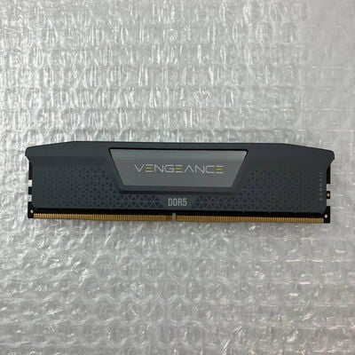 【秋葉原本店】中古  PC5-44800 32GB デスクトップ用(DDR5-5600) 149157 