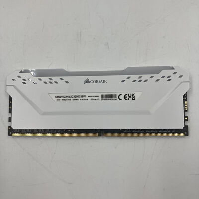 【なんば店】中古  PC4-25600 8GB デスクトップ用(DDR4-3200) 140727 