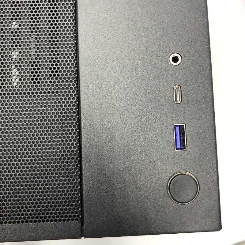 中古 自作デスクトップPC(Ryzen 7 7700/32GB/M.2 SSD1TB/RX9070/W11H