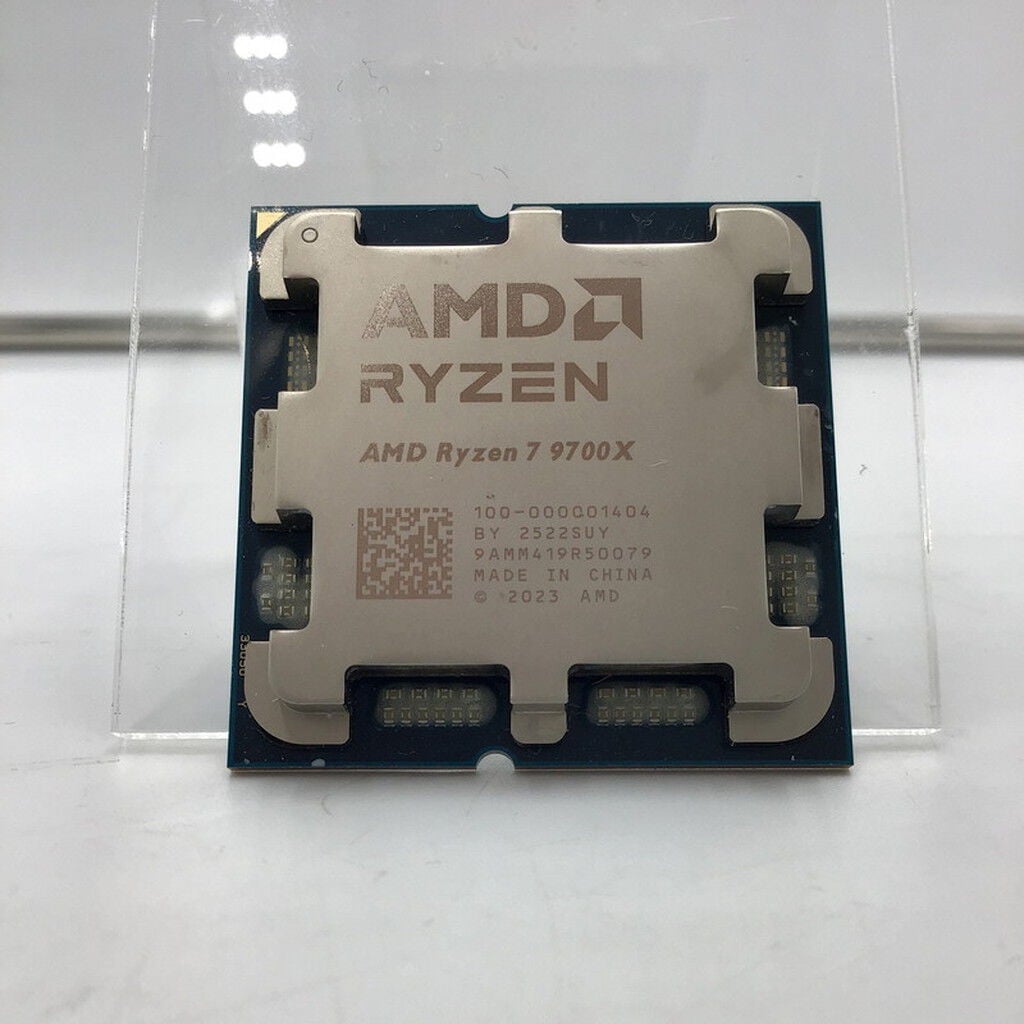 中古 AMD Ryzen 7 9700X (AM5/3.8GHz/40M/C8/T16/65W) 169022 （396939