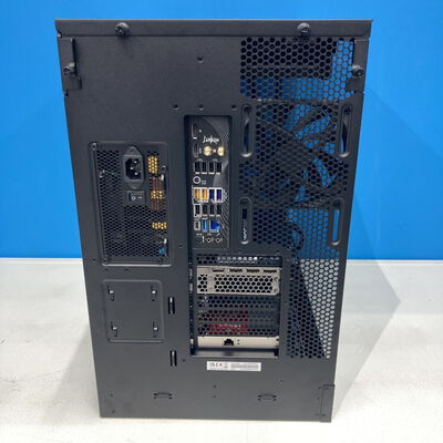 【博多店】中古  自作パソコン (Ryzen 7 9800X3D/64GB/SSD2TB/RTX5070Ti/W11H) 3310006151 
