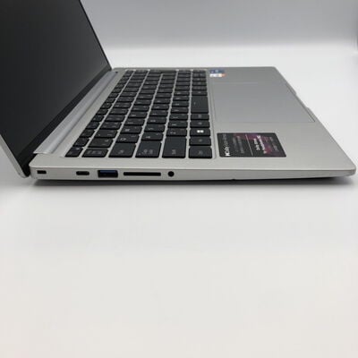 【甲府飯田店】中古  mouse Z4I7I01SARCAW101DEC(i7-1360P/32GB/SSD500GB/W11P) 4720003143 