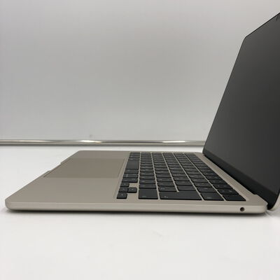 【福井日之出店】中古  Apple MacBook Air 13インチ 2022 (M2 8CPU 8GPU/8GB/256GB) スターライト MLY13J/A 5160000670 