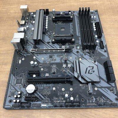 【宇都宮鶴田店】中古  ASRock B550 Phantom Gaming 4 (B550 AM4 ATX DDR4) 142933