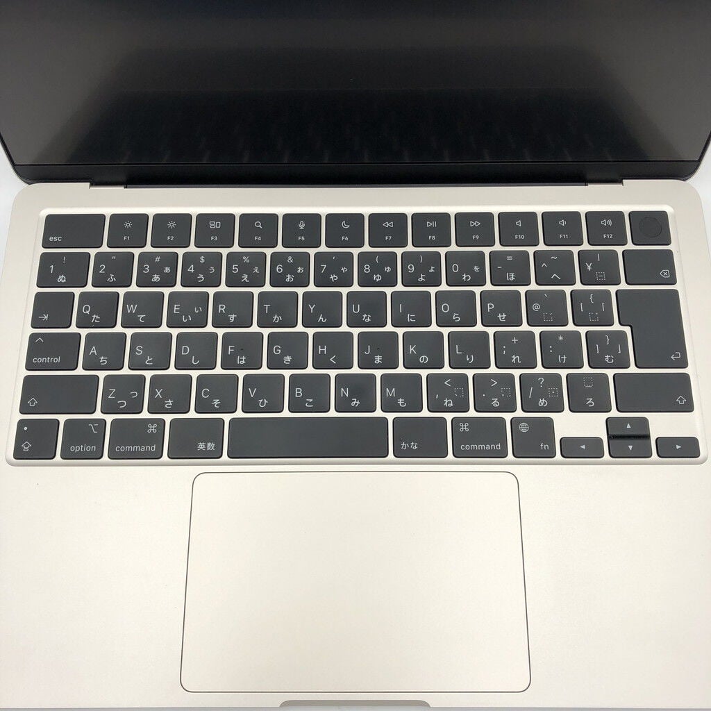 中古 Apple MacBook Air 13インチ 2022 (M2 8CPU 8GPU/8GB/256GB