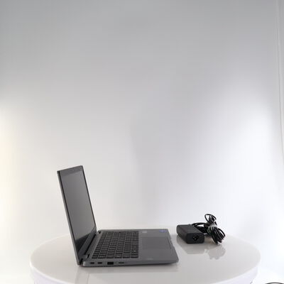 【秋葉原本店】中古  DELL_Latitude_5330(i7-1265U/16GB/SSD256GB/W11P) 3410015937 