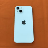 中古  【docomo版SIMフリー】Apple iPhone13 6.1インチ 128GB (スターライト) MLND3J/A 147321 