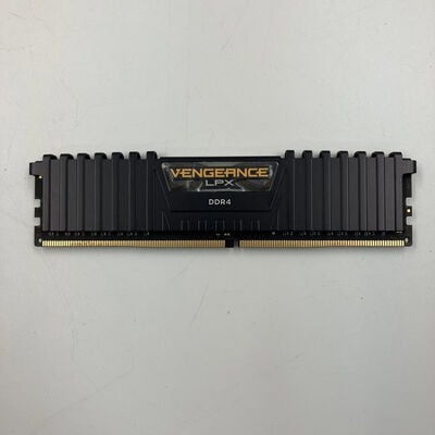 【なんば店】中古  PC4-21300 16GB デスクトップ用(DDR4-2666) 135638 