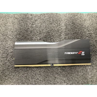 【富山本郷店】中古  PC5-44800 16GB デスクトップ用 149153 