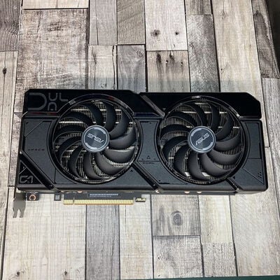 【広島店】中古  ASUS DUAL-RX7800XT-O16G(AMD Radeon RX7800XT 16GB) 3320005043 