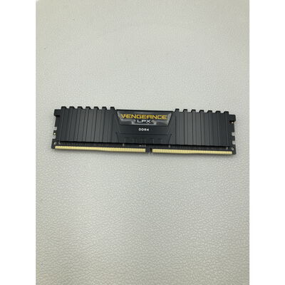 【水戸赤塚店】中古  CMK32GX4M2B3000C15(PC4-24000 16GB デスクトップ用) 4680002290 