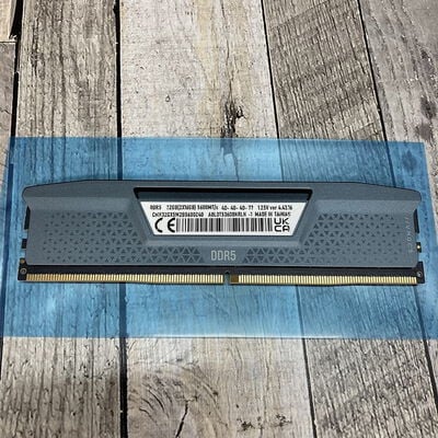 【広島店】中古  PC5-44800 16GB デスクトップ用(DDR5-5600) 149153 