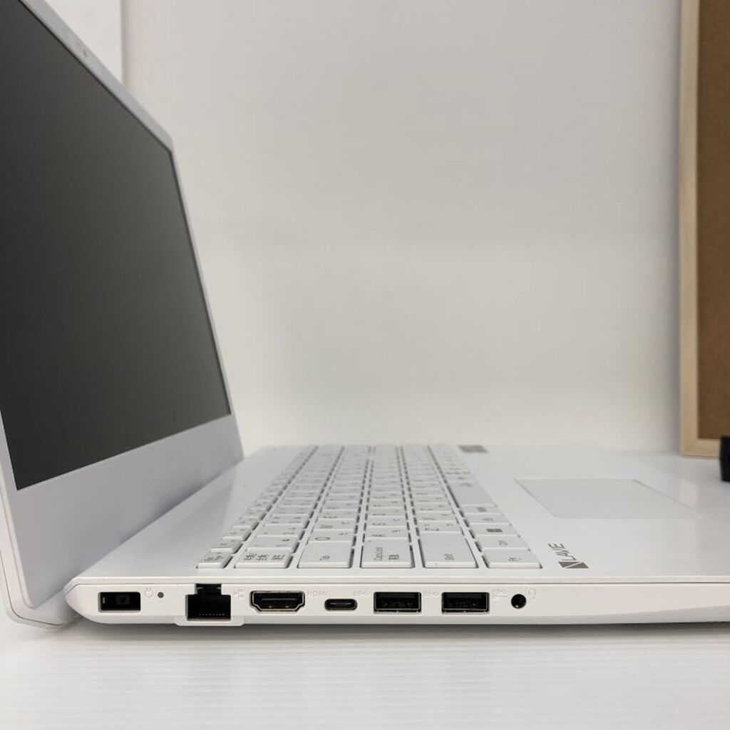 その他ノートPC本体 NEC LAVIE PC-N153CGAW Ryzen3-7330U 8GB 中古 NEC LAVIE PC-N153CGAW (Ryzen 3 7330U/8GB/SSD256GB/W11H