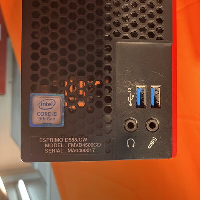 【なんば店】中古  Fujitsu ESPRIMO D588/TW 