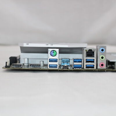【通販センター】中古  ASRock X570M Pro4 (X570 AM4 mATX DDR4) 140060 