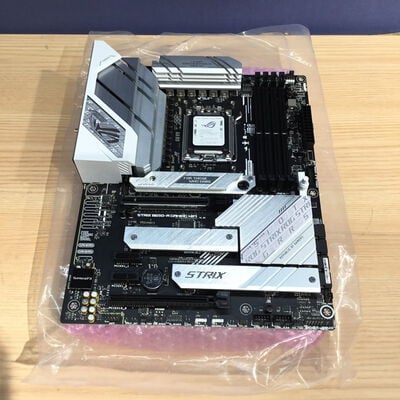 【松山環状枝松店】中古  ASUS ROG STRIX B650-A GAMING WIFI (B650 AM5 ATX DDR5) 168290 