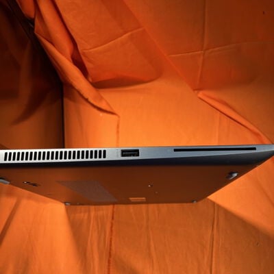 【なんば店】中古  HP ZBook 14u G6 (INTEL Core i7 8565U 1.8GHz/16GB/SSD1TB/-/オンボード/14/1920x1080/Wi-Fi/WEBCAM/W11H64) 182267 