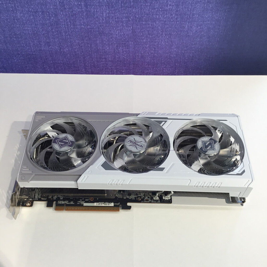 中古 ASRock RX9070XT SL 16G Steel Legend 16GB (RX9070XT 16G