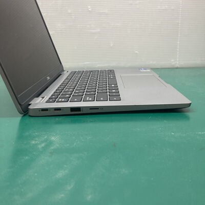 【浦添城間店(沖縄)】中古  DELL Latitude 5320 (Intel Core i7 1185G7 3.0GHz/16GB/SSD256GB/-/-/13.3/1920x1080/Wi-Fi/WEBCAM/W11H MAR) 183658 