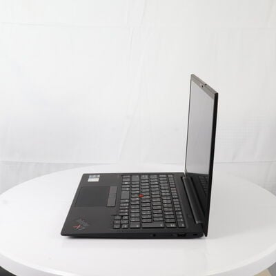 【通販センター】中古  Lenovo X1 Carbon 11th Gen 21HM00BFJP(Intel Core i5 1335U/16GB DDR5 (PC5)/SSD512GB/なし/オンボード/14/1920x1200/Wi-Fi/W11H64 MAR) 194431 