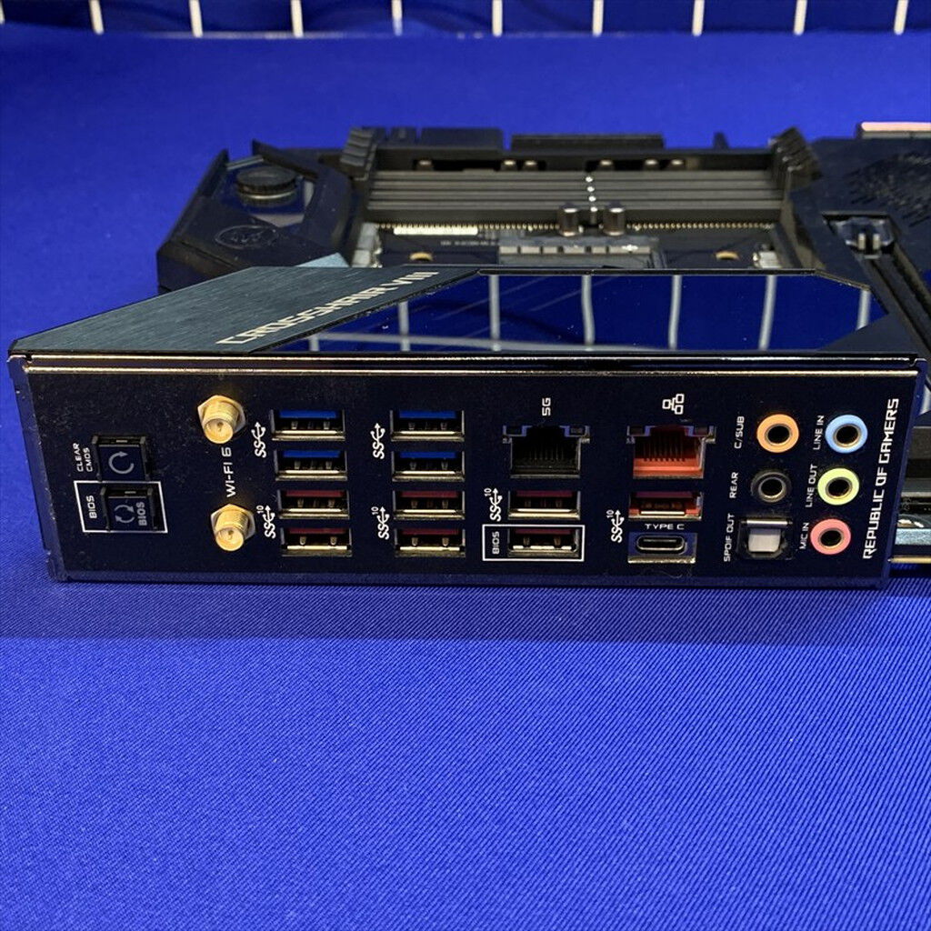 中古 ASUS ROG CROSSHAIR VIII FORMULA (X570 AM4 ATX) 140037