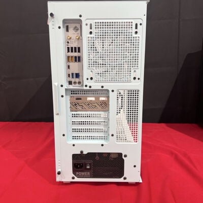 【静岡東瀬名店】中古  Deepcool 自作パソコン(Ryzen 7 9700X/128GB/SSD500GB/なし/RX9060XT 8GB/OSなし) 5140000945 