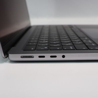 【札幌店】中古  MacBook Pro (8CPU/14GPU/16GB/512GB /14インチ/2021) 4950001999 