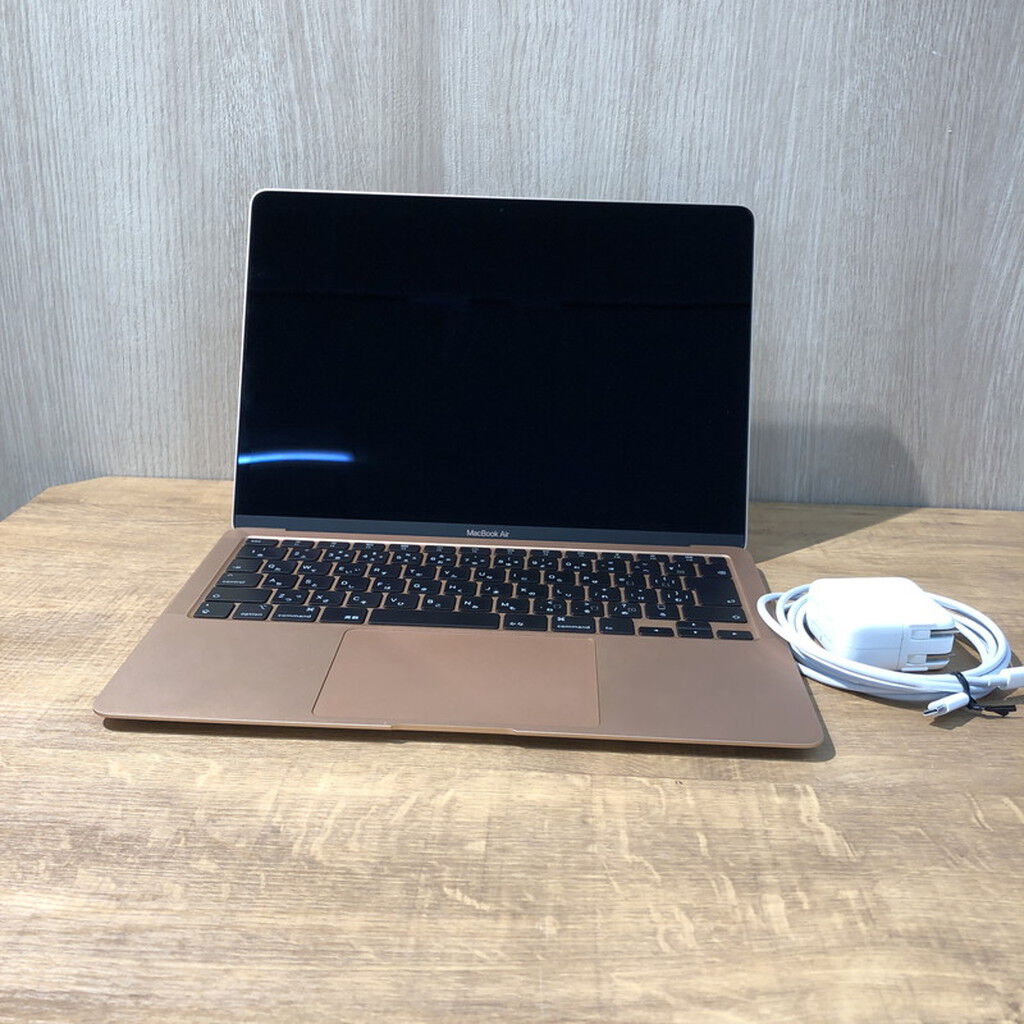 中古 Apple MacBook Air 13インチ (i3 1.1GHz/8GB/256GB) ゴールド