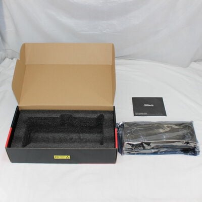 【通販センター】中古  ASRock Radeon RX 9070 Challenger 16GB（RX9070 16GB） 3480035358 