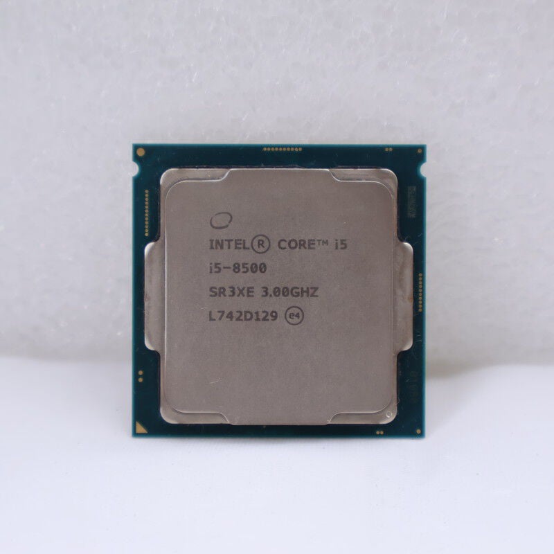 中古 INTEL Core i5-8500 (1151/3.00GHz/9M/C6/T6) 136991 （388332
