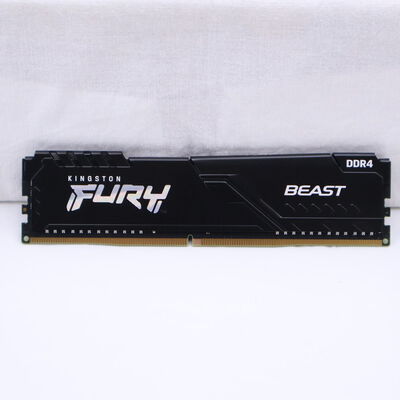 【通販センター】中古  PC4-21300 16GB デスクトップ用(DDR4-2666) 135638 