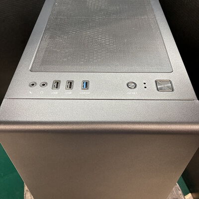 【広島店】中古  LEVEL&infin;ゲーミングデスク(Ryzen 5 4500/16GB/SSD512GB/RX7600 8GB/W11H/ODDなし/GigabitLAN) 3320005418 
