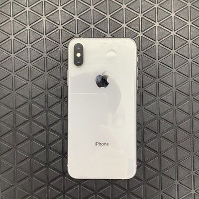 【堺七道店】中古  【SIMロック解除済み】【SoftBank】 Apple iPhoneXS 64GB (シルバー) NTAX2J/A 4660001624 