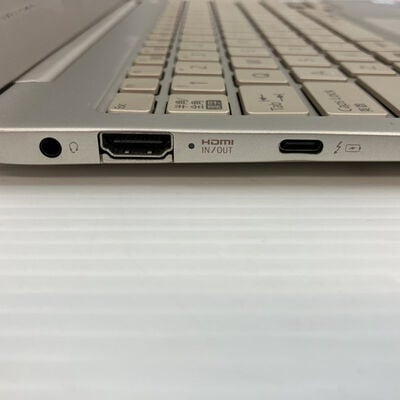 【秋葉原本店】中古  fujitsu (i5-1135G7/8GB/SSD256GB/W11H) 3410014797 