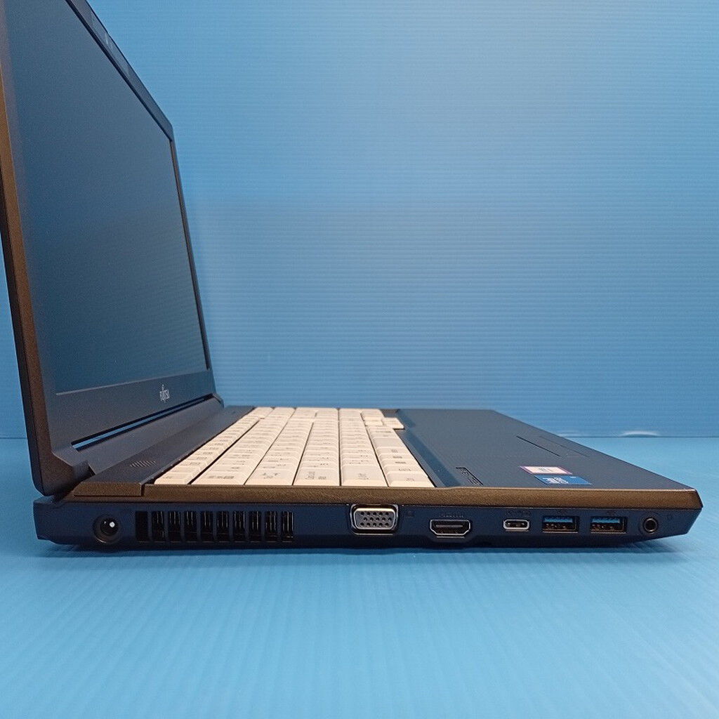 中古 Fujitsu LIFEBOOK A5513/RX (Core 5 120U/16GB/SSD256GB/SMt