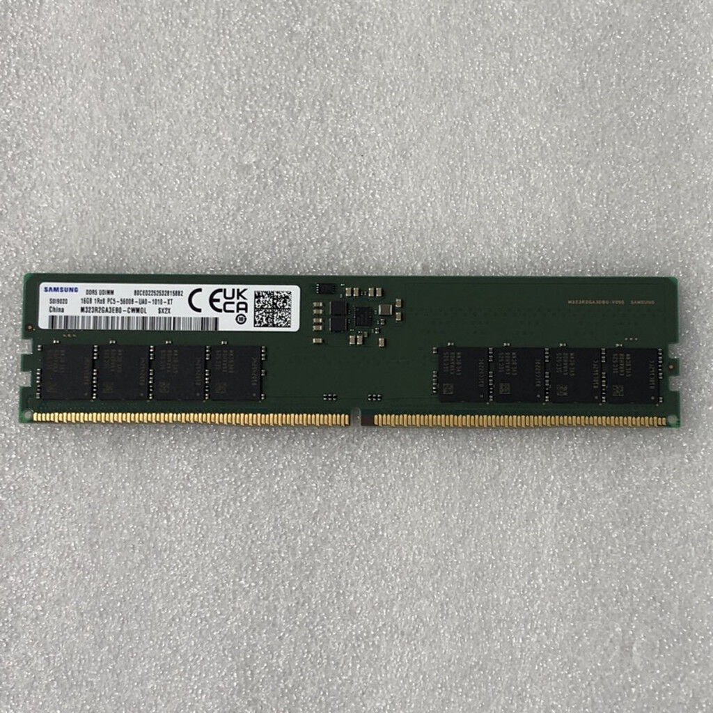 【SAMSUNG】M323R2GA3EB0-CWM 1枚 中古 Samsung M323R2GA3EB0-CWM(DDR5 PC5-44800 16GB) 1460026031