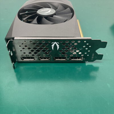 【神戸・三宮店】中古  ZOTAC ZT-D40600G-10B (RTX4060 8GB) 3430005852 