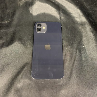 【横浜駅前店】中古  【SIMロック解除済み】【docomo】Apple iPhone12 6.1インチ 64GB (ホワイト) MGHP3J/A 155523 