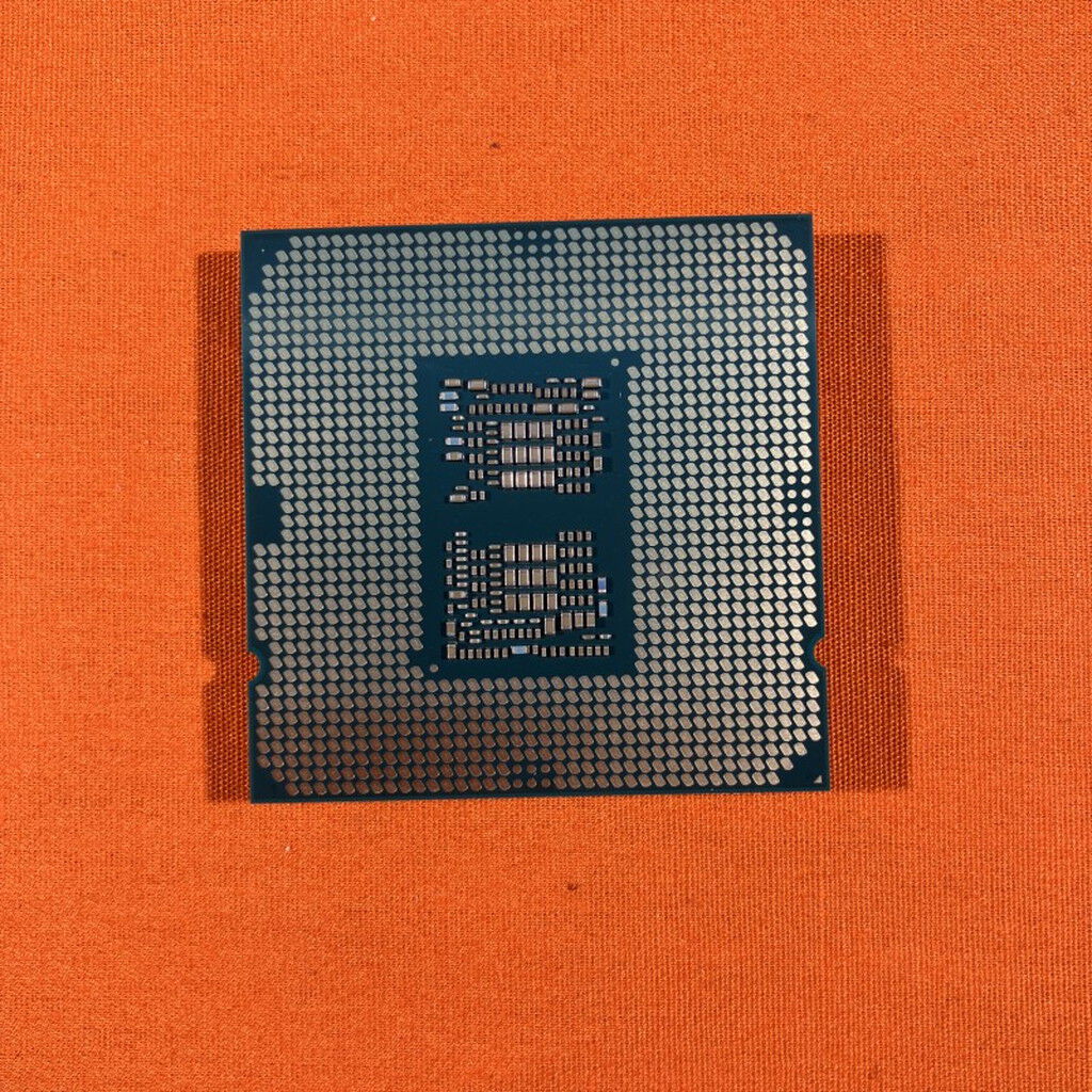 中古 INTEL Core i7 10700 (1200/2.9G/16M/C8/16) 142718 ｜ パソコン