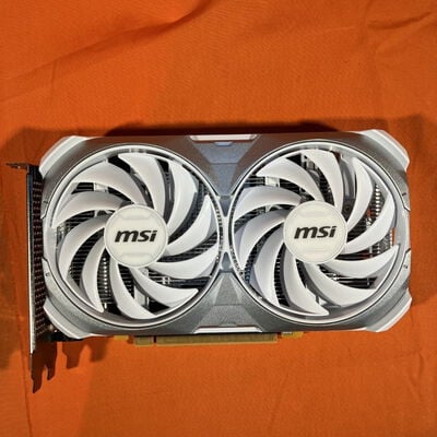 【なんば店】中古  MSI GeForce RTX 4060 VENTUS 2X WHITE 8G OC 3280021470 