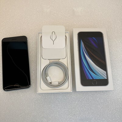 【京都店】中古  【au】Apple iPhoneSE 4.7インチ (第2世代/2020) 64GB (ホワイト) MHGQ3J/A 新パッケージ版 146172 