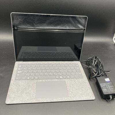 【熊本浜線店】中古  Microsoft Surface Laptop 3 (Intel core i5 1035G7 1.2GHz/8GB/SSD256GB/-/オンボード/13.5/2256x1504/Wi-Fi/WEBCAM/W11H64) 177098 